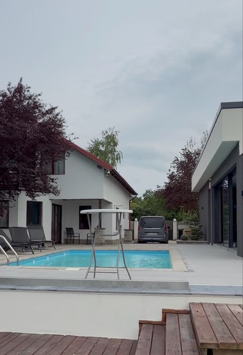 Vila petreceri, majorat, cununie, pe lac Snagov cu piscina si barca