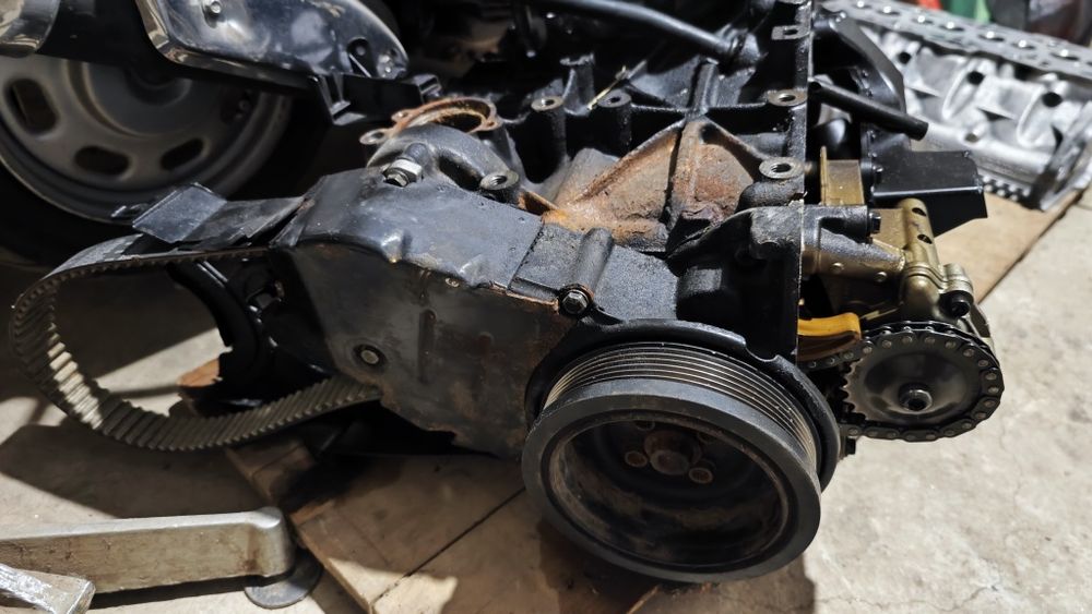 1.9TDI 105кс BLS Двигател VW Skoda..