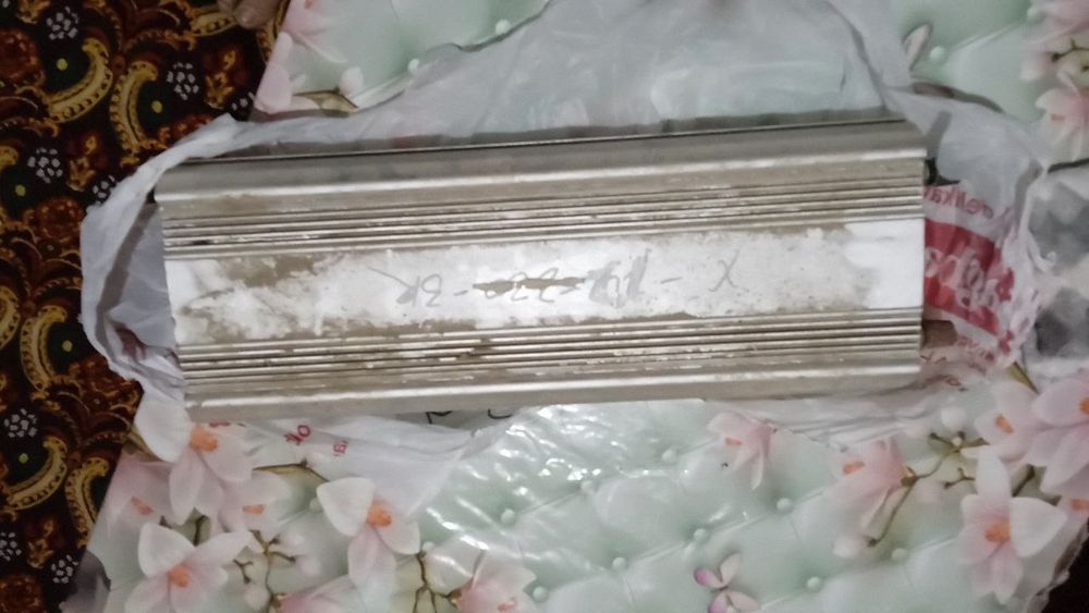 Юпс  yups сотилади  холати янги ишлаши зур 3кв комплект симларихам бор