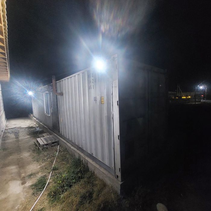 Продам Контейнер жилой 40 тоник