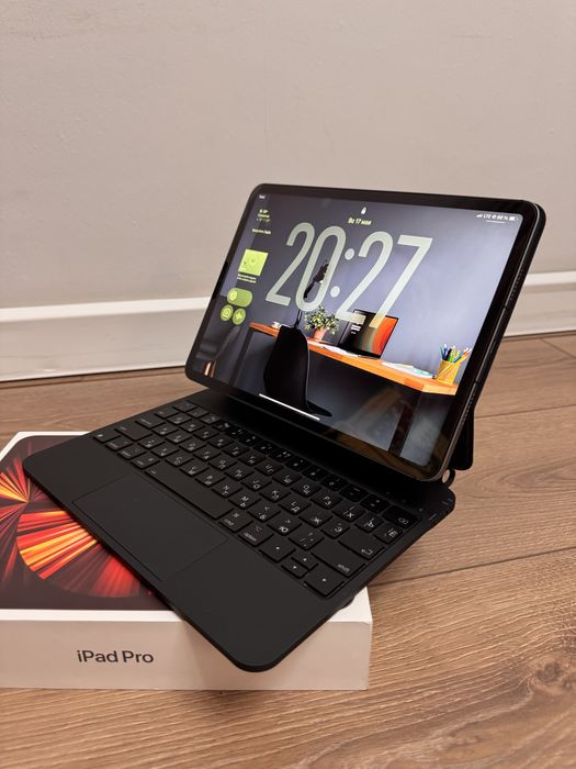 iPad Pro 11-inch (3rd Generation) Wi-Fi + Cellular с Magic Keyboard