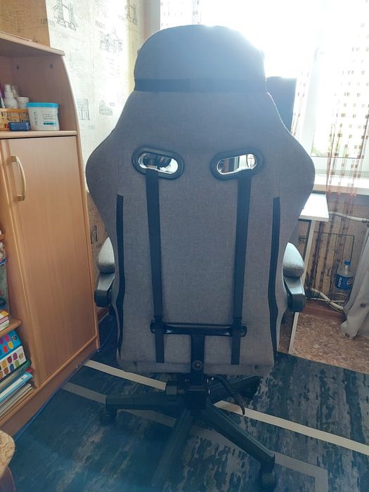 Продам игровое кресло