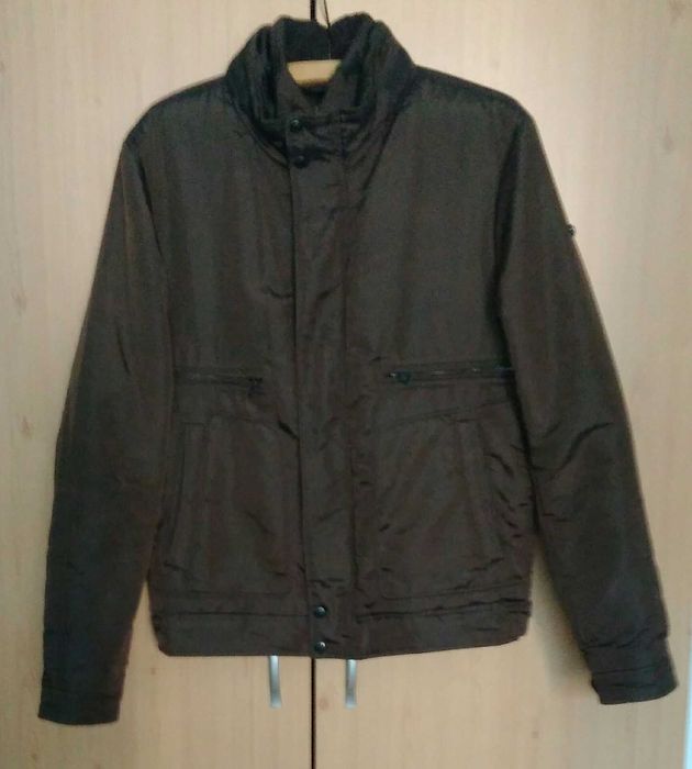 Яке GEOX RESPIRA размер 50. Водоустойчиво.