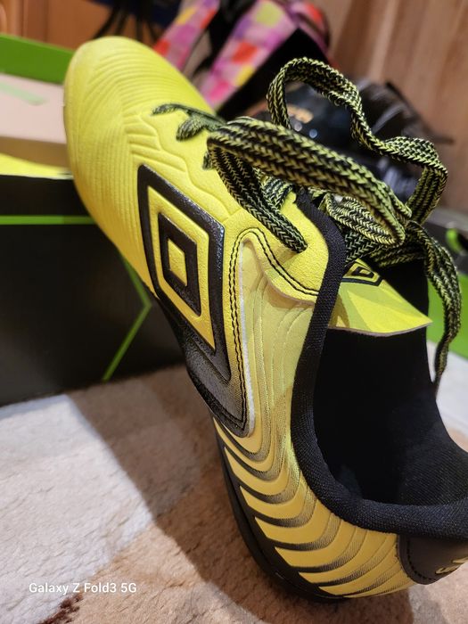 Стоножки за футбол Umbro