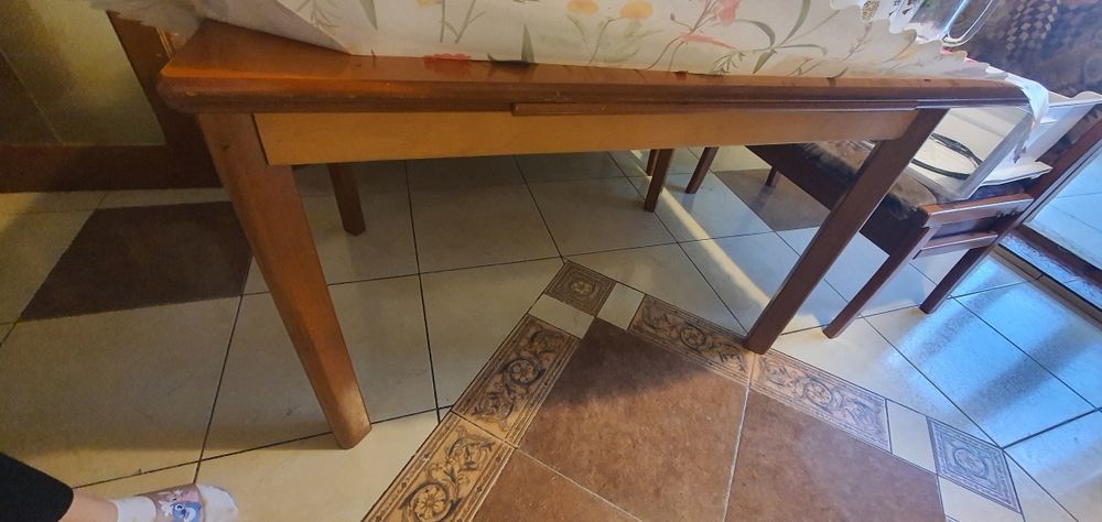 Mobilă de bucătărie