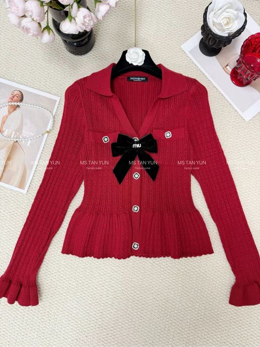 Распродажа кофточки с пуговицами