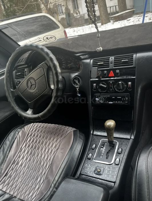 Продаю авто mers w210