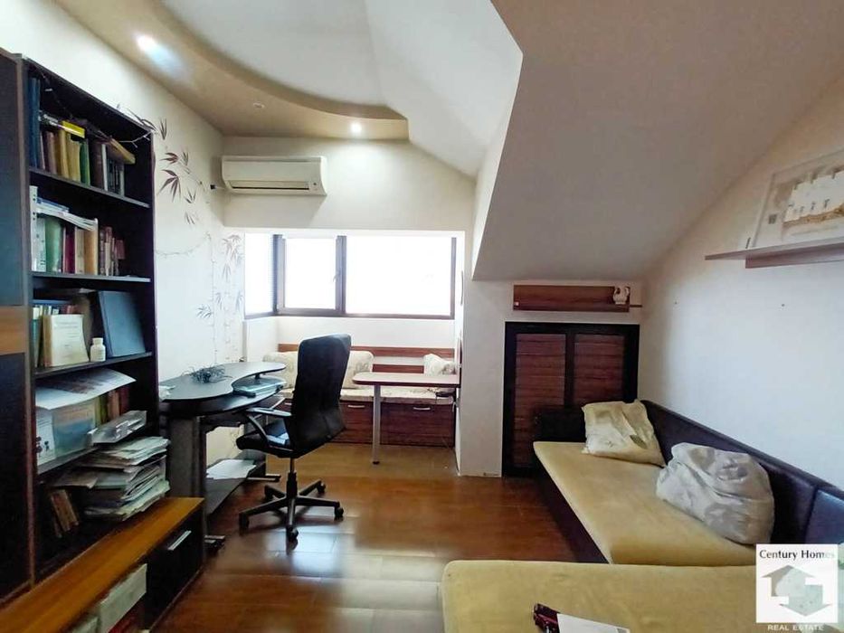 Продава се Тристаен апартамент в Велико Търново, Колю Фичето - 64 кв.м за 1766 €/кв.м - Снимка #1