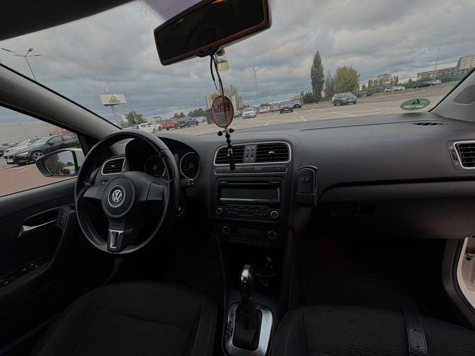 VOLKSWAGEN Polo 2011 — imagine 5