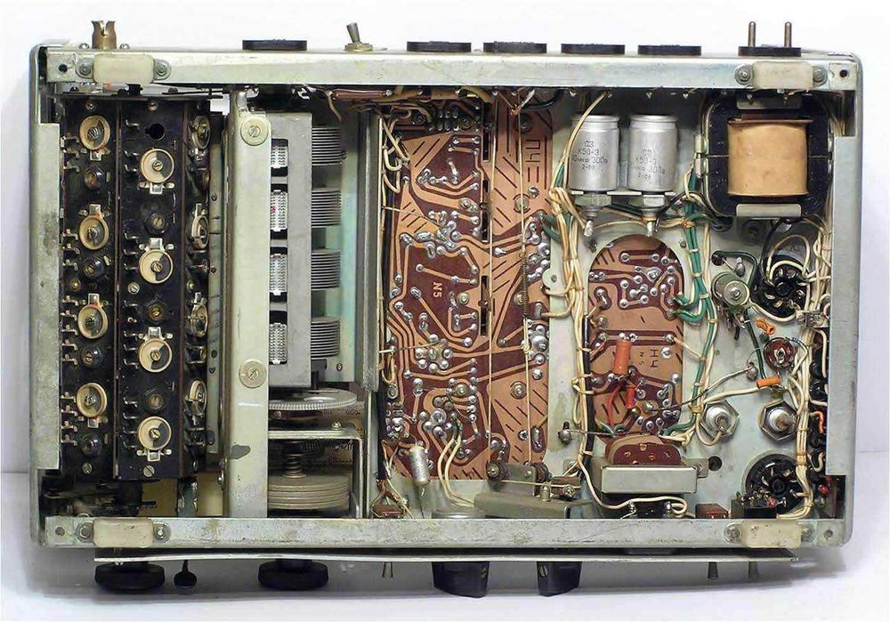 Продам радиоприёмник Казахстан.