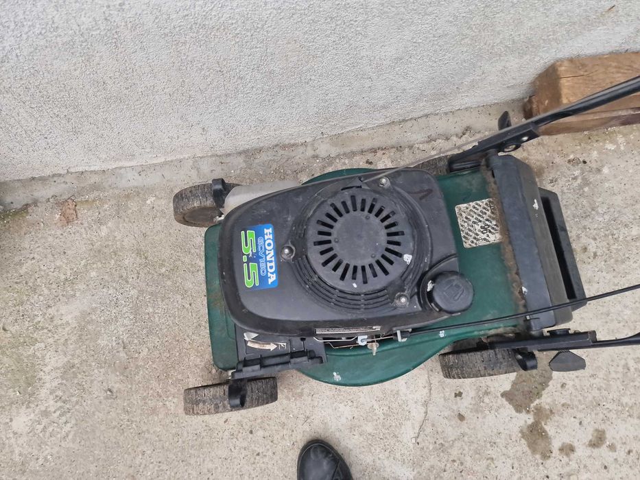 Masina de tuns iarba pe benzina BRIGGS HONDA DOAR 400 / 500RON