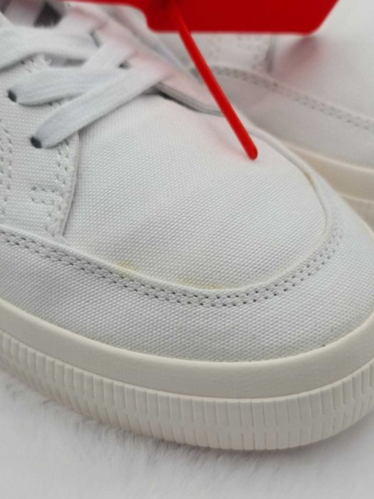 Off White pantofi sport bărbați mărimea 41 – Cu defect estetic minor