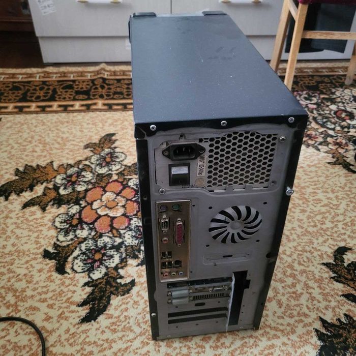 компьютер сотилади