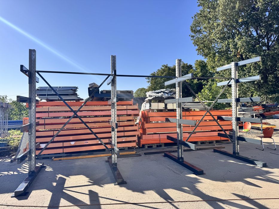 Rafturi cantilever