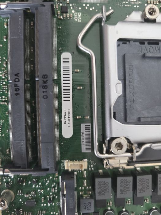 Placa de baza FUJITSU D3654-B Mini-STX Procesor i5 8400 16 gb ram