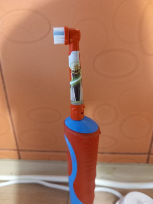 Periuța de dinți OrabB