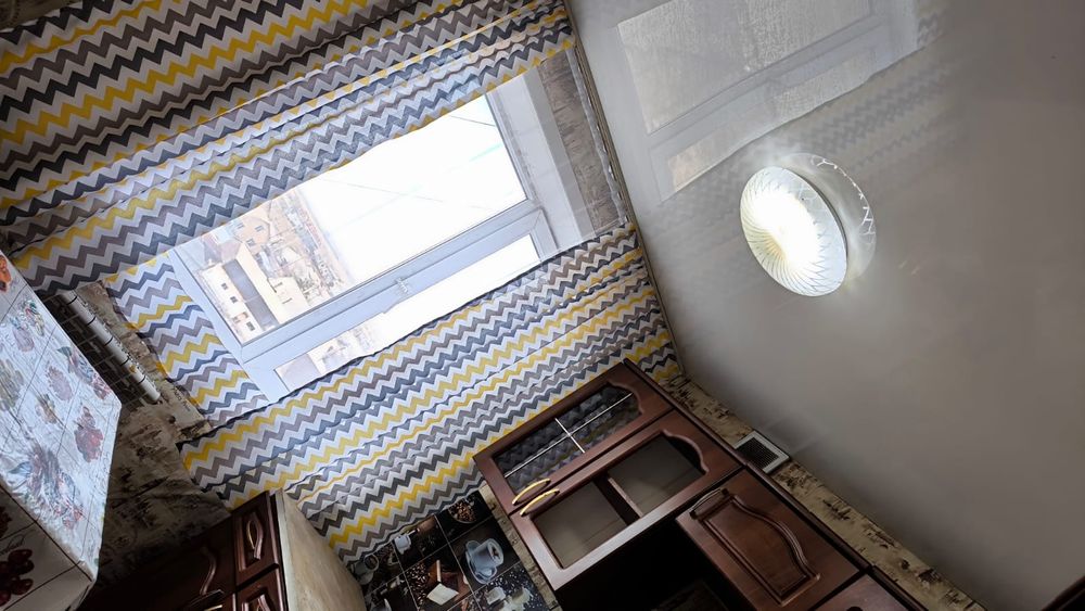 Продам квартиру  Шахтинск