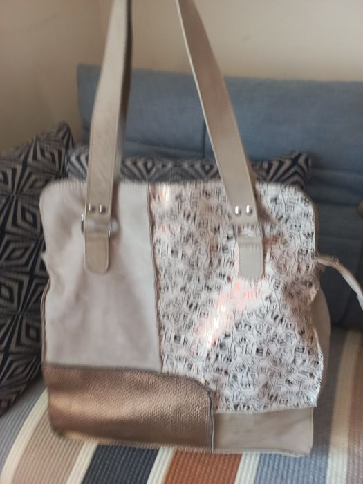 Чанта от естествена кожа бежево +златисто