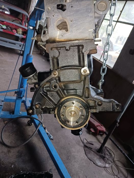 Дачия Логан 1.5 DCI на Части