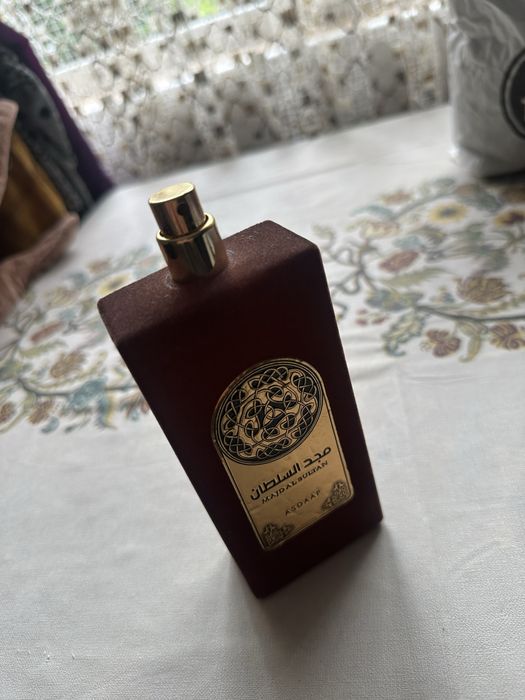 Parfum Asdaaf Majd Al Sultan EDP 100 ml – aproape nou