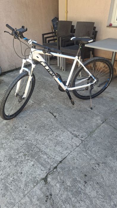Bicicletă Cube Aim Race 29 - Frâne Hidraulice - Model Alb/Albastru