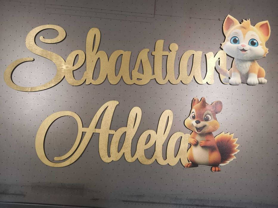 Nume din lemn personalizate cu pictograma