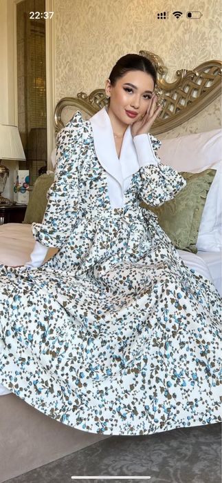 Женское нежное платье