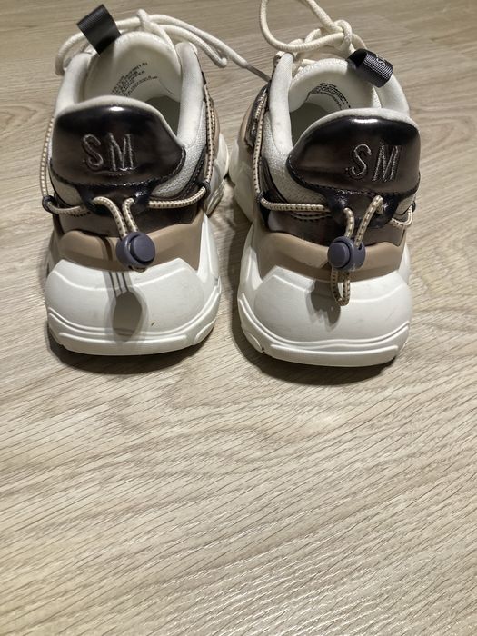 Сникърси  Steve Madden