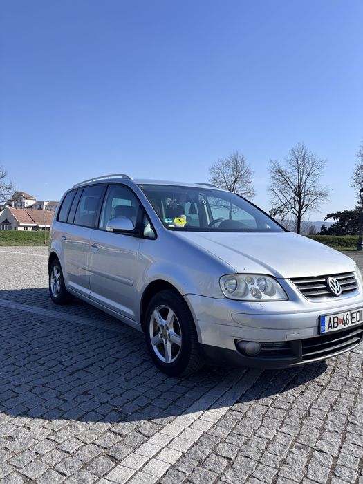 VOLKSWAGEN Touran 2004 — imagine 5