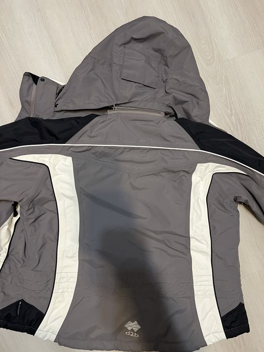 Geaca, pantaloni ski (schi) barbati si dama 8000 ml