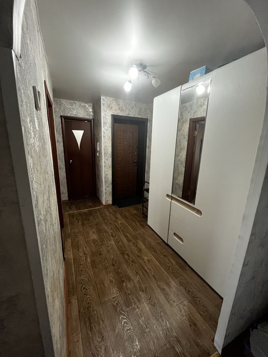 Продам квартиру 13 мкр