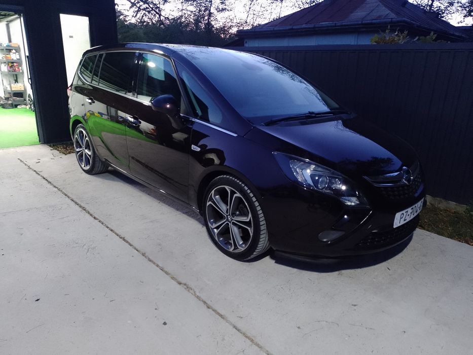 Opel Zafira C Turer ediție limitată