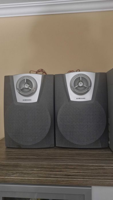 Уредба Samsung с две колони.