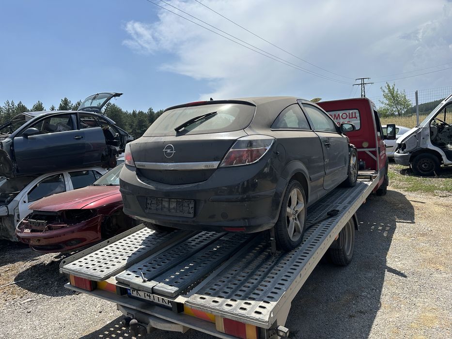 Opel Astra 1.7 cdti НА ЧАСТИ