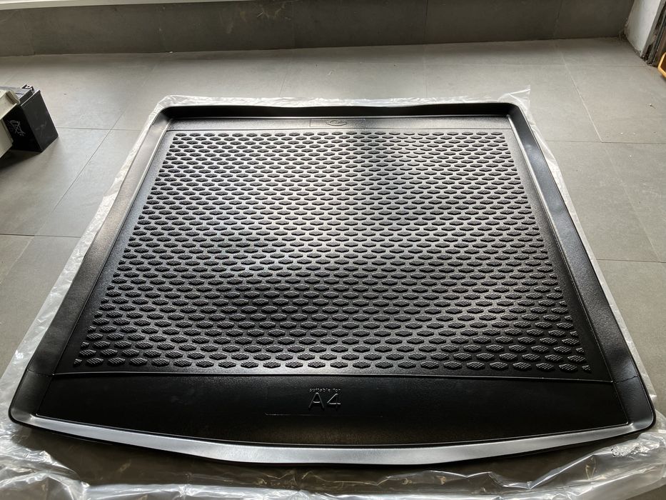 Нова Стелка за багажник Audi A4 Allroad от 2007 до 2015 г.