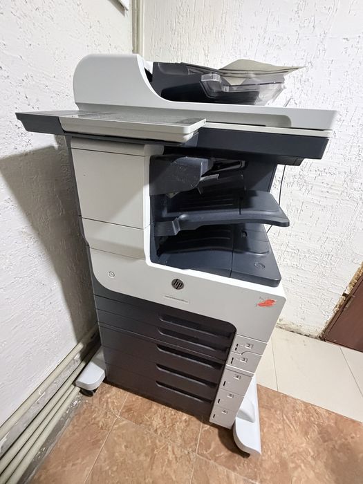 Продам принтер HP