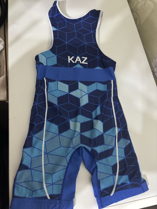 Борцовки и нательники