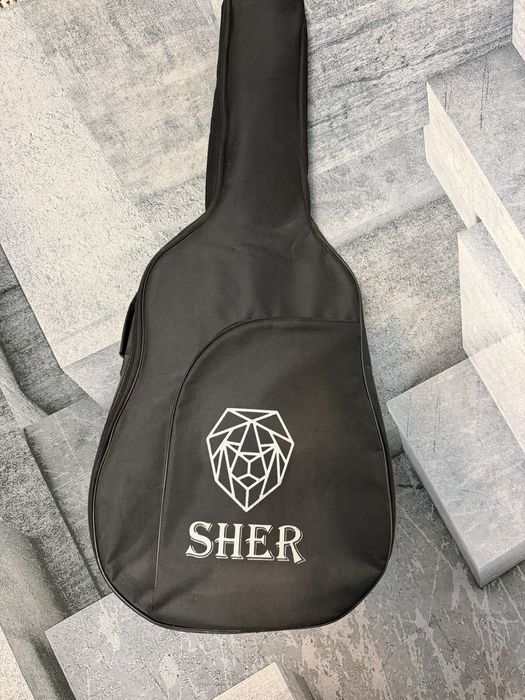 Аккустическая гитара от бренда Sher