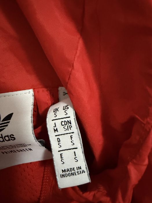 Vand geaca adidas, marimea S.