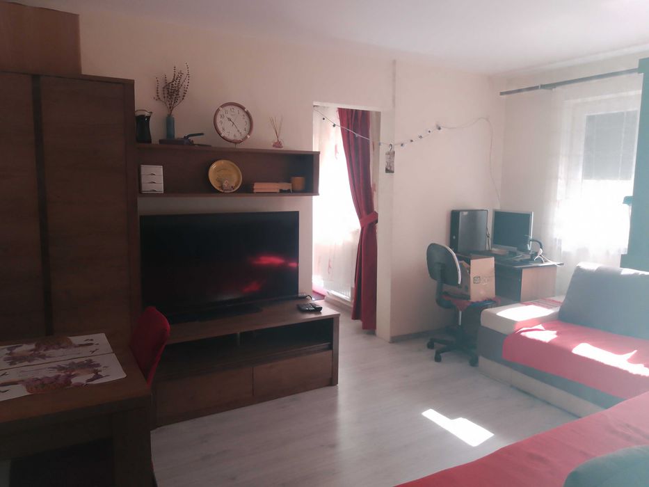 dau in chirie apartament 2 camere, oradea