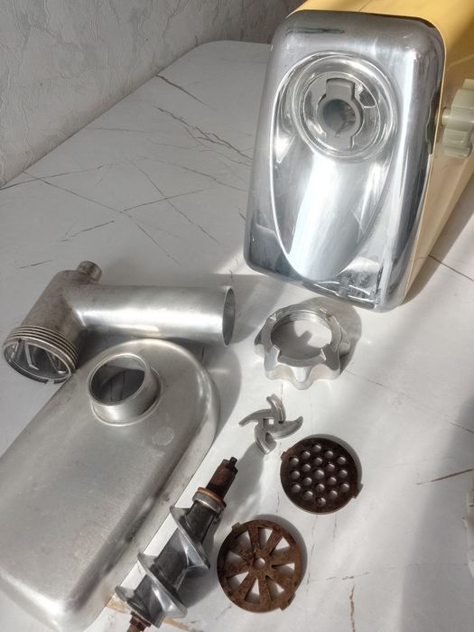 Электромясорубка