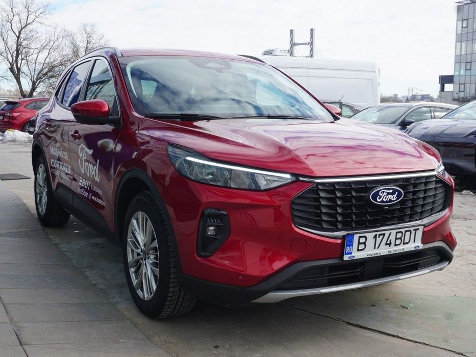 Ford Kuga Ford Kuga MCA Titanium 2,5Duratec FHEV 183CP AT AWD