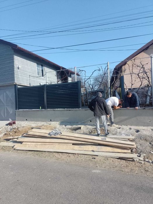 Garduri si porti stil jaluzea, sipca metalica, tabla cutata