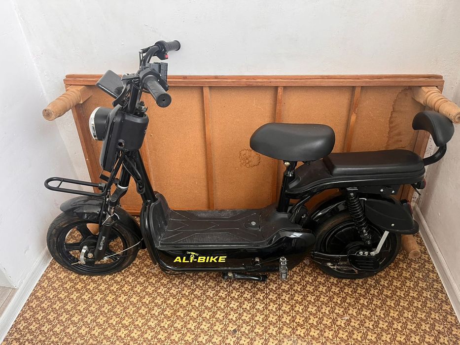 электроскутер alibake