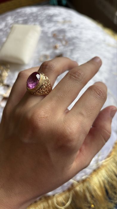 Продам золотые украшения