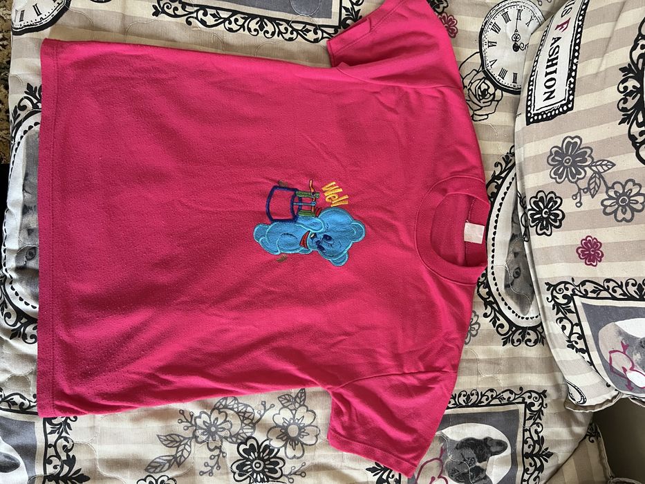 Продаю футболки разные