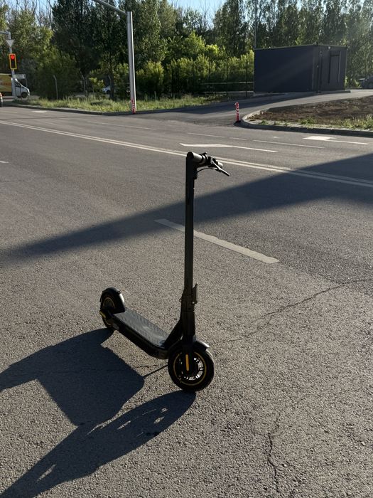 Электросамокат Ninebot KickScooter Max G30P