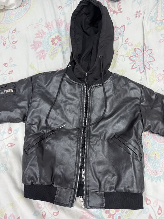 Кожанная куртка для мальчиков