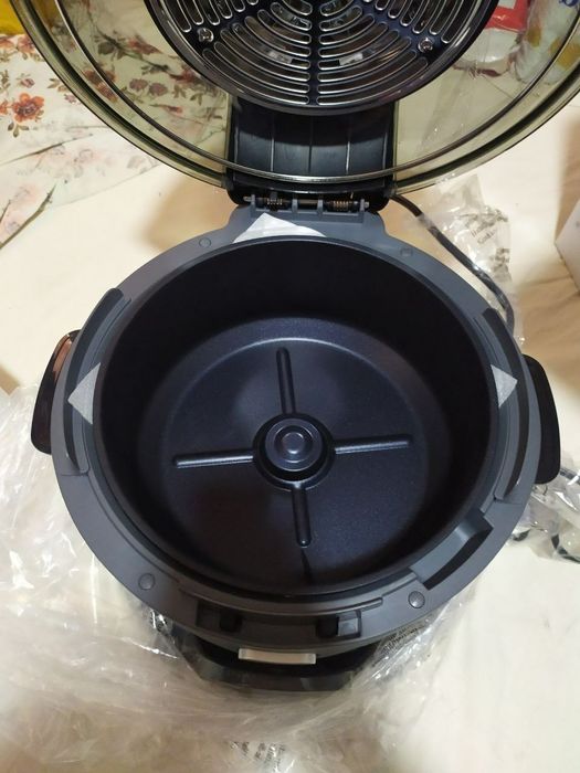 Продам мультиварку Avreology состояние новое