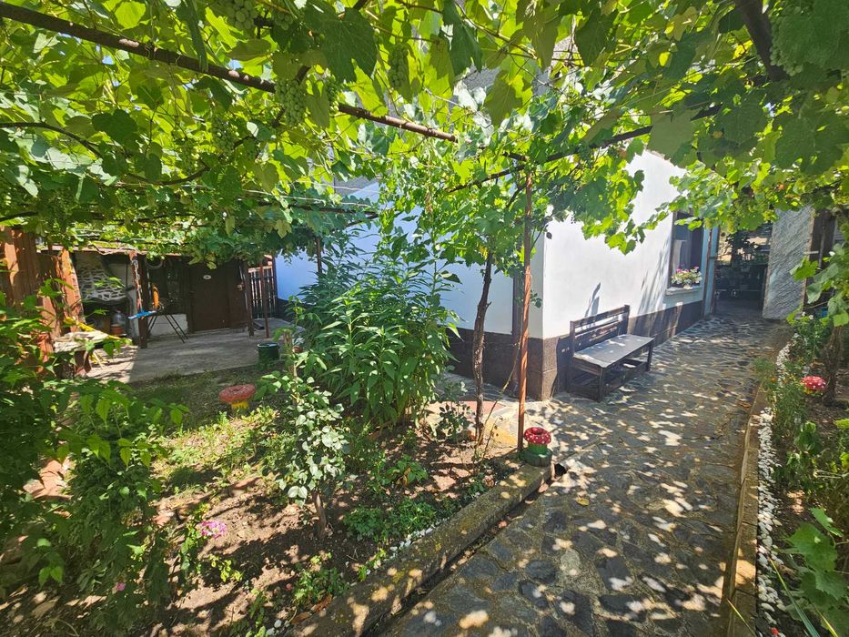Продава се Къща в Радомир - 70 кв.м за 3143 €/кв.м - Снимка #9